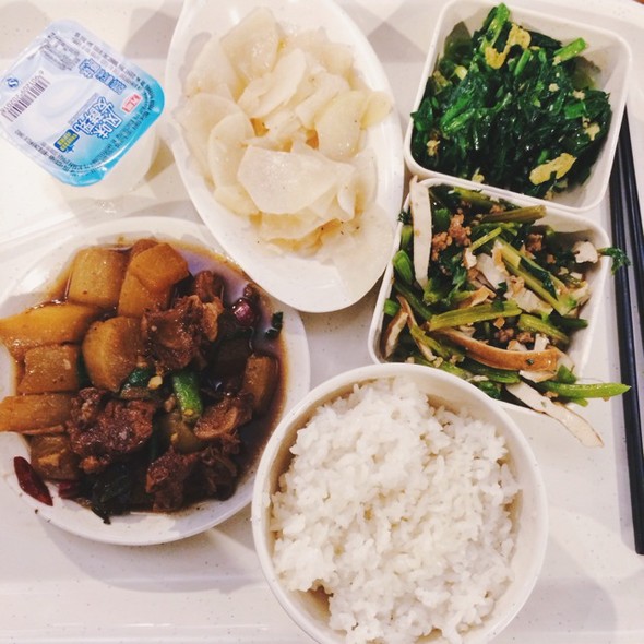 单位食堂 中饭