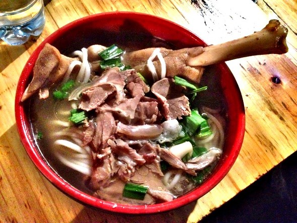 羊肉粉加羊蹄