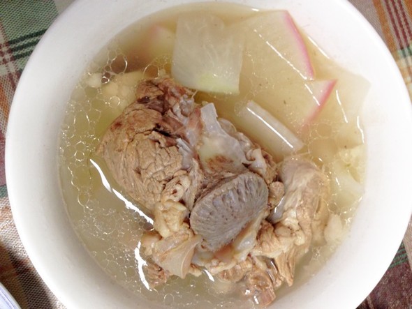 大骨萝卜汤