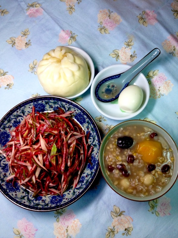 丰盛的早餐_兰姨的美食日记_豆果美食