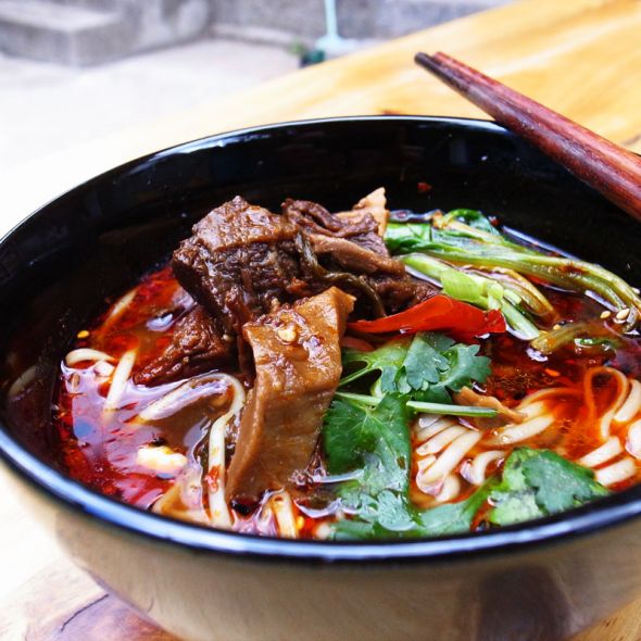 红烧牛肉面,笋子烧的牛肉_影瞳瞳的美食日记_豆果美食