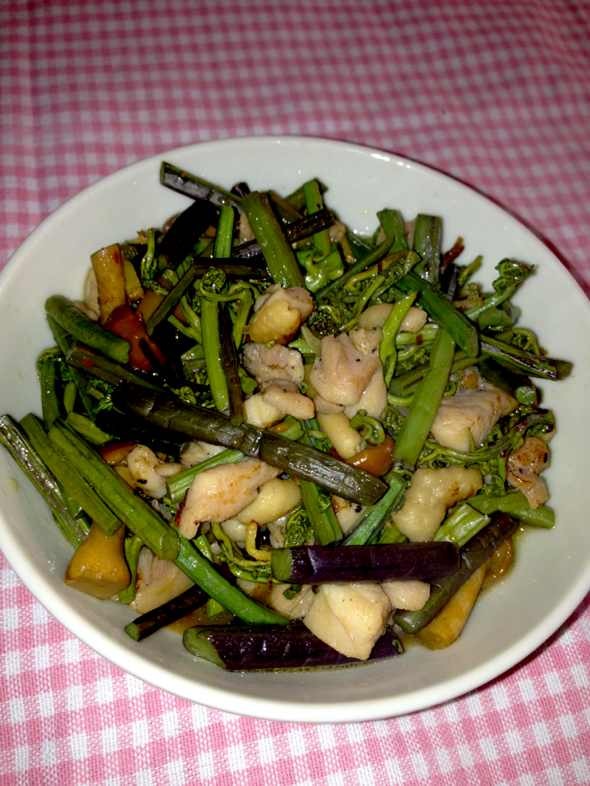 山野菜炒鸡丁