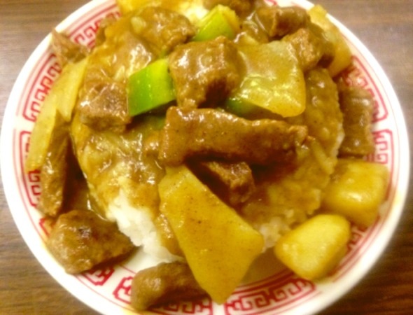 咖喱牛肉土豆飯